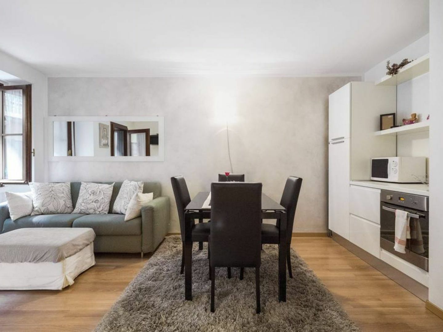 Cozy & Comfy Apt In Navigli Area Мілан Екстер'єр фото